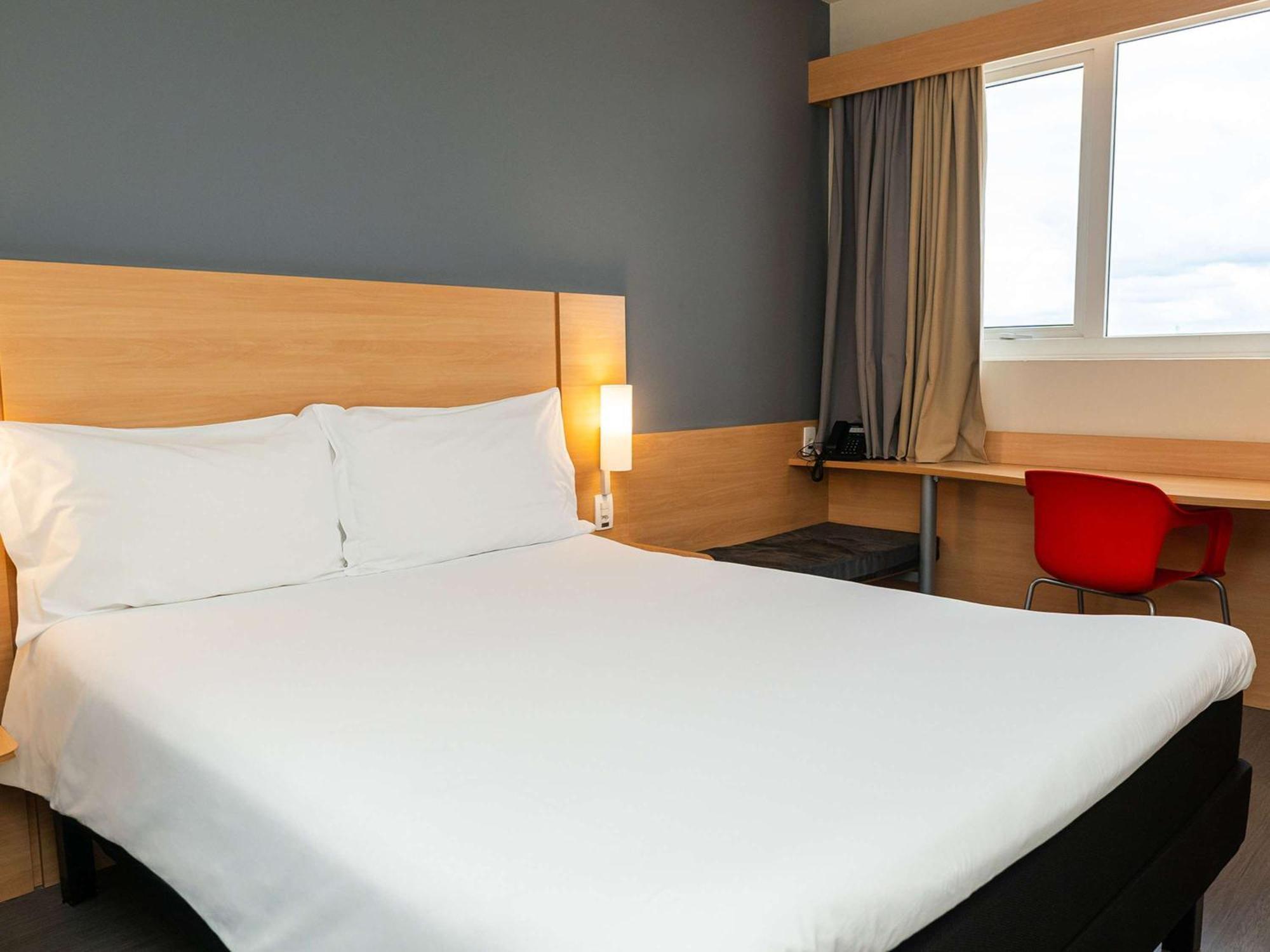 Ibis Chapeco Hotel Exterior foto