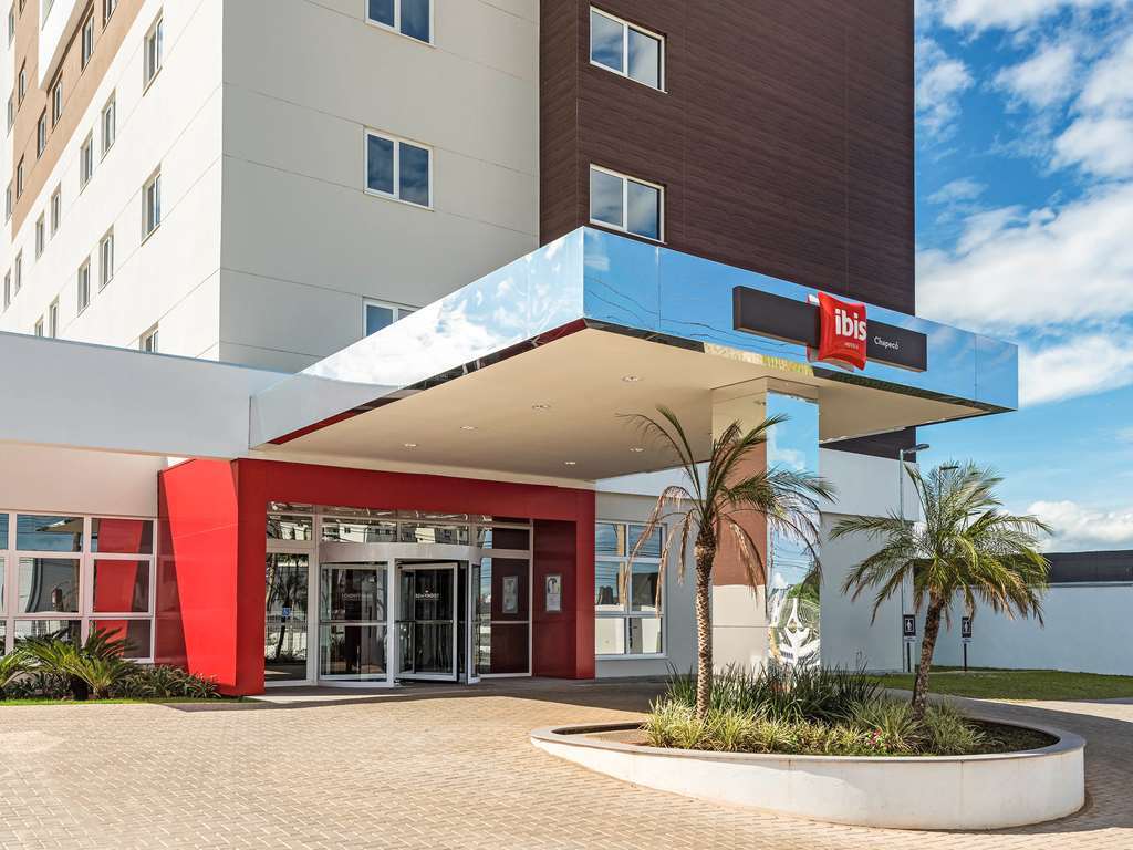 Ibis Chapeco Hotel Exterior foto