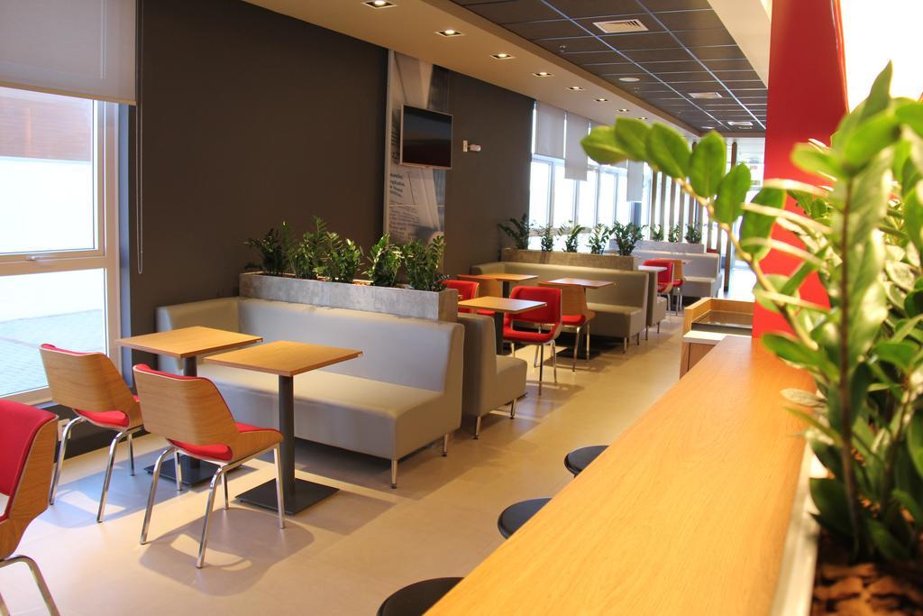 Ibis Chapeco Hotel Exterior foto