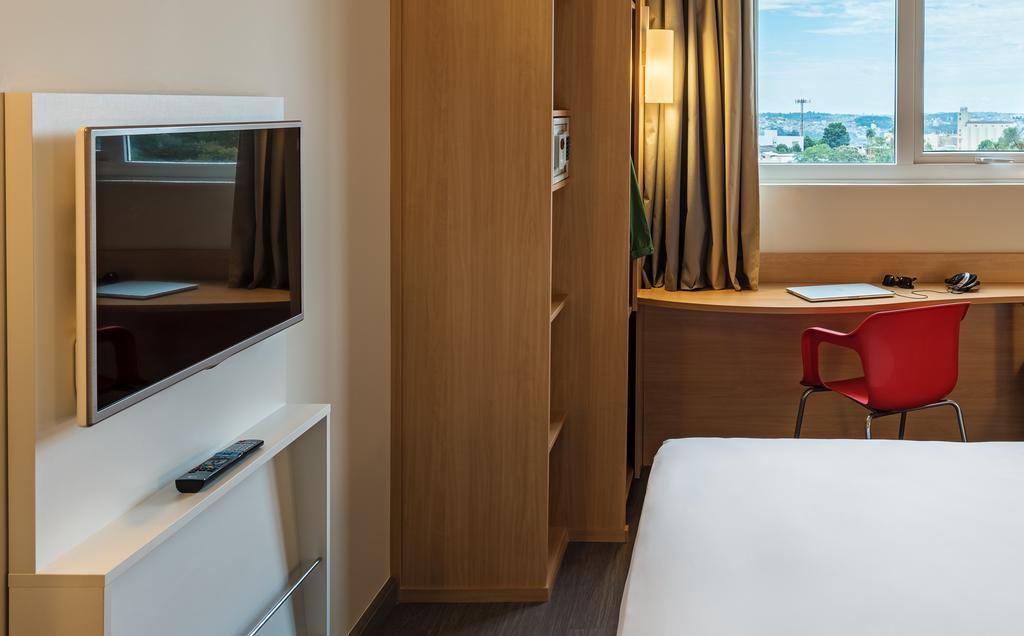 Ibis Chapeco Hotel Cameră foto